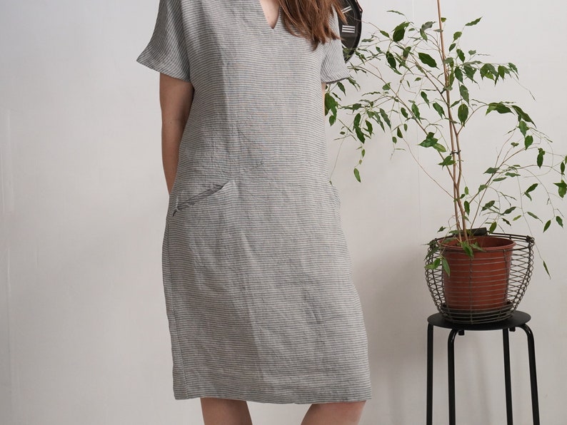 Linen midi dress. Linen dress. Washed linen dress. Soft linen V-neck dress. Washed linen dress with pockets. Linen natural dress INDUS image 4