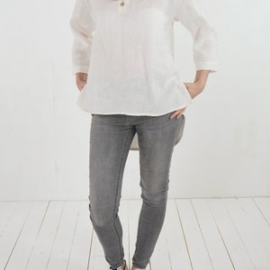 Linen blouse. Linen top with longer back. Linen womens v-neck blouse. Maternity blouse. Button-up blouse. Breastfed linen blouse DARYA zdjęcie 3