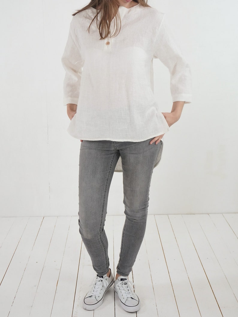 Linen blouse. Linen top with longer back. Linen womens v-neck blouse. Maternity blouse. Button-up blouse. Breastfed linen blouse DARYA zdjęcie 3