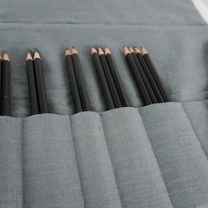 Étui en lin enroulable pour stylos crayons marqueurs pinceaux Fournitures cosmétiques en lin Étui en lin enroulable avec fermeture par cordons et pliable