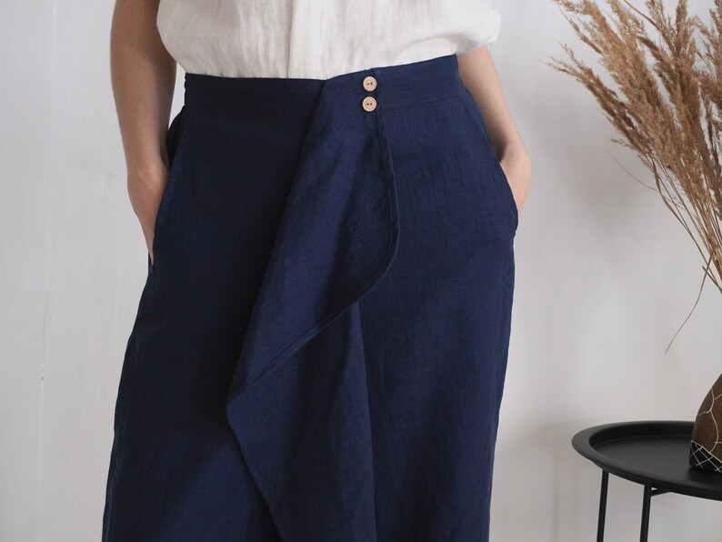 On SALE Ready to Ship, S size. Linen capri pants. Wide leg capri trousers. Linen capri pants with ruffle. Summer pants.Ruffle pants-BARCOO image 3