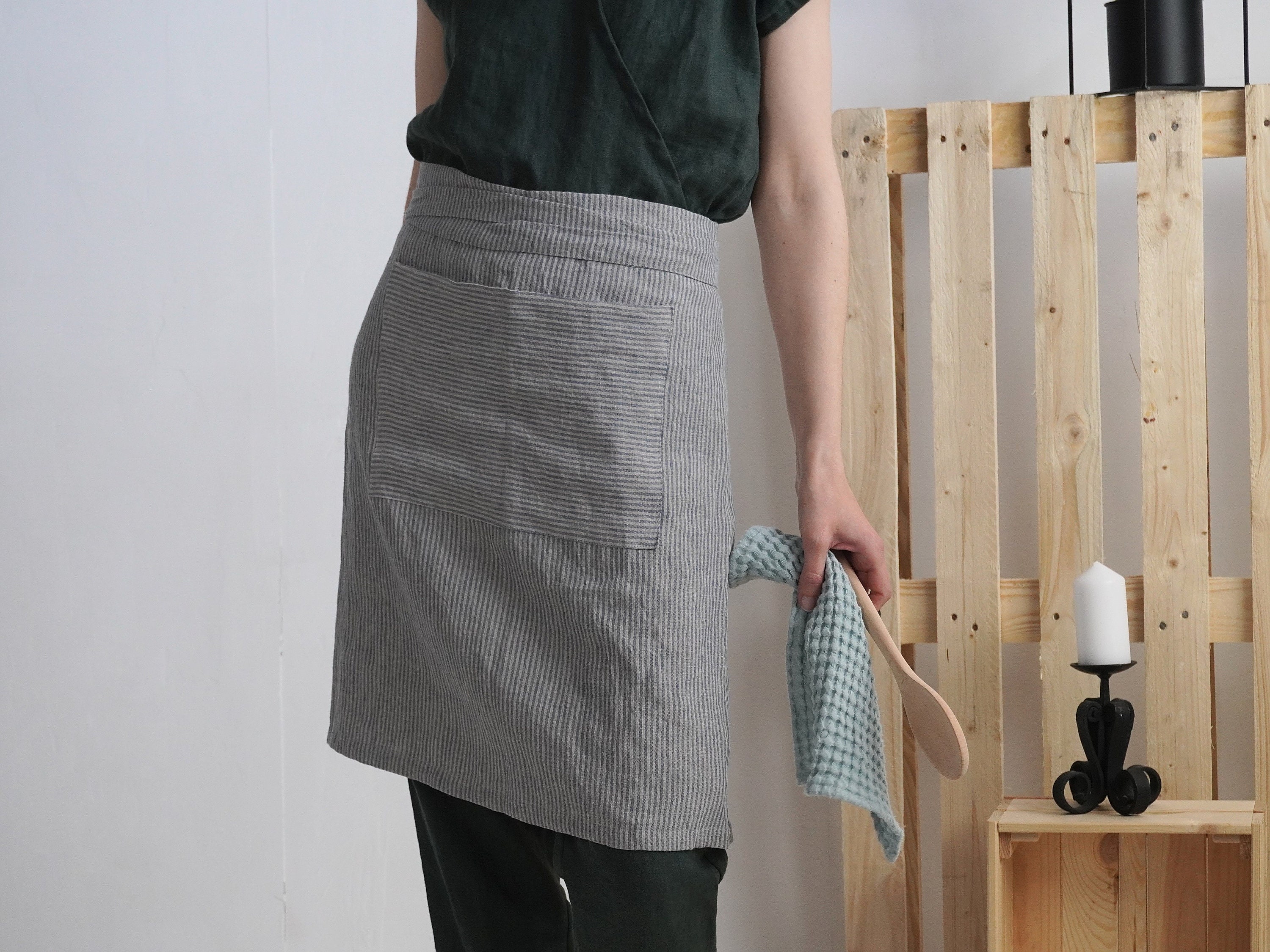 【ペア】リネンのリネンのエプロン　ハンドメイド スズラン刺繍エプロン、リネンとリネンのカバースカート