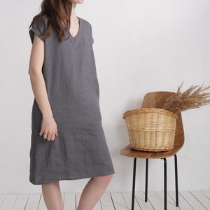 Linen v-neck dress. Womans linen dress. Short sleeve dress. V-neck dress. Womans loose linen dress. Natural linen summer dress MADEIRA image 2