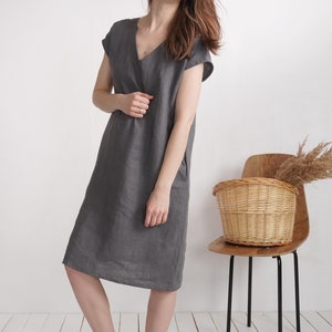 Linen v-neck dress. Womans linen dress. Short sleeve dress. V-neck dress. Womans loose linen dress. Natural linen summer dress MADEIRA image 3