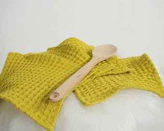 Organic linen waffle dish cloth set. Linen wash cloth. Waffle weave dish cloth. Linen tea towels. Waffle face towels. Housewarming gift