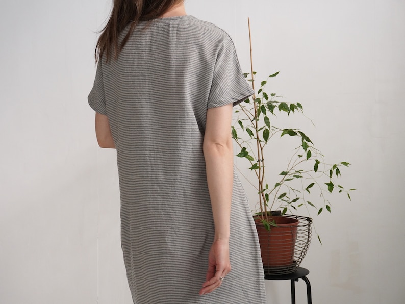 Linen midi dress. Linen dress. Washed linen dress. Soft linen V-neck dress. Washed linen dress with pockets. Linen natural dress INDUS image 7