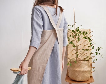 Linen apron. Japanese soft linen apron. Natural linen cross back apron with pockets. Unisex cross back apron. Linen pinafore apron.
