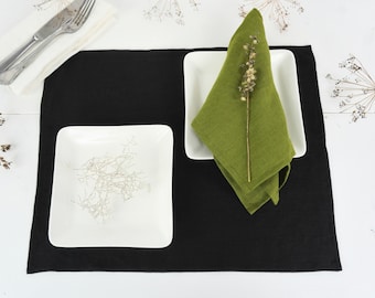 Linen placemats. Natural stonewashed linen placemat set. Linen placemat set of 4 6 8 10 12. Washed soft linen table placemats. Table linens.