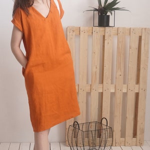 Linen v-neck dress. Womans linen dress. Short sleeve dress. V-neck dress. Womans loose linen dress. Natural linen summer dress MADEIRA image 3