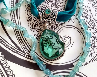 Mermaid Dreams 2 Piece Set Apatite Beaded Necklace and Aqua Quartz 925 Silver Pendant on Bright Teal Green Velvet Adjustable Size