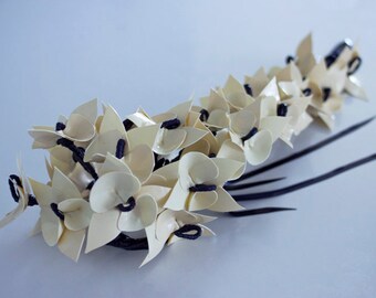 Orchids bouquet – White and Black