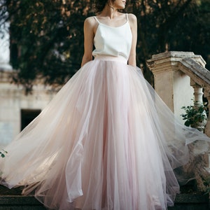 Pale pink tulle skirt discount