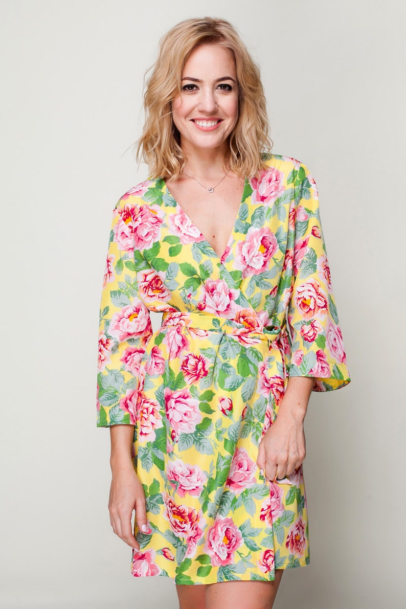 Yellow Silky Floral Womens Kimono Ladies Dressing Gown Silky Floral Robe Bridesmaid /& Brides robe Bridal Party Wedding Satin Robes