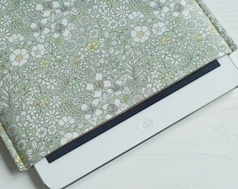 Padded iPad Mini Cover/ Kindle Fire Case / Kindle Touch / Kindle 6/ Nook / iPad Air Sleeve (Cover Case) with Floral Print in Green & Yellow