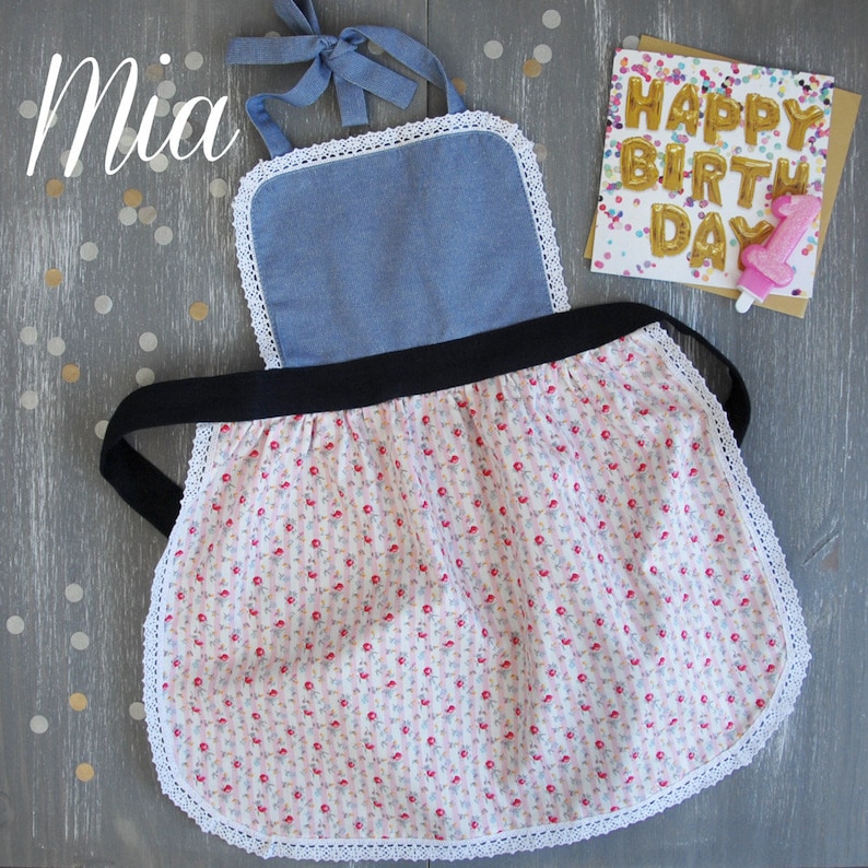 Girls Childrens Aprons Toddler Aprons Floral Aprons for kids Kids Kitchen Pinny Childs Apron Set Matching Kitchen Aprons Kids Aprons