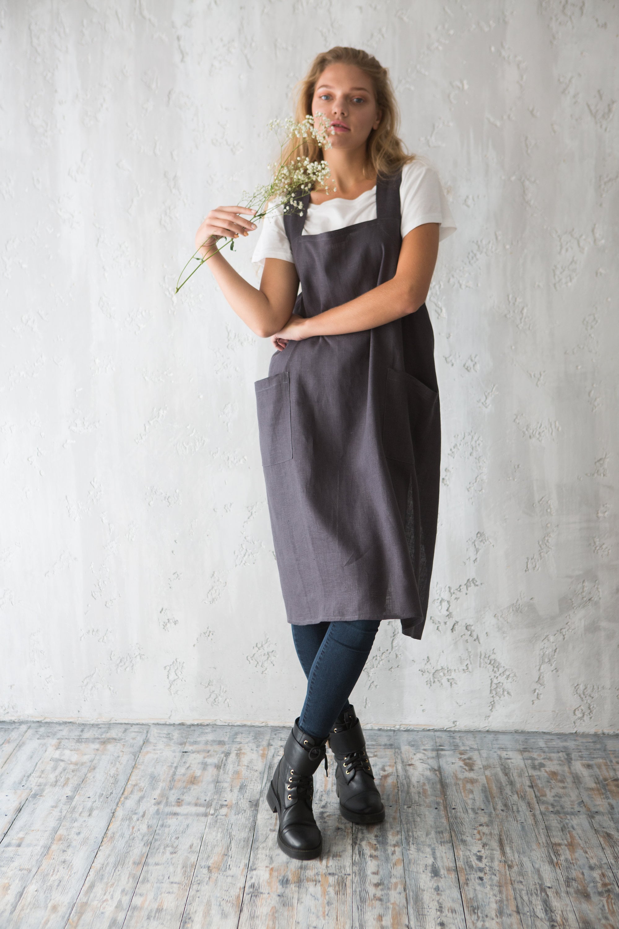 white pinafore apron plus size