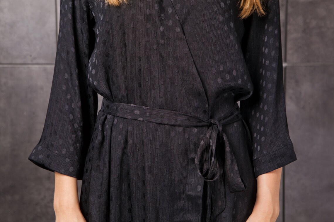 Red Robe Bridesmaid Robe Luxury Robe Bridesmaid Gifts | Etsy