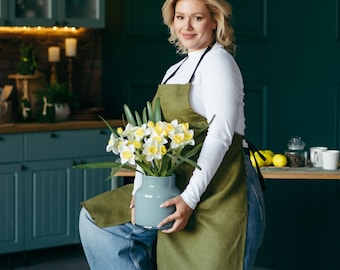 Pure Linen Split Leg Apron | Potters, Florists, Artists, and Jewelers Linen Apron with Pockets