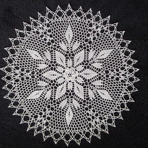 Handmade Crochet Cotton Doily 17&#39;&#39;