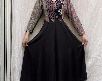 Zwarte bloemen patchwork midi-jurk vintage jaren 90 Zoe Of California maat S/M Witchy