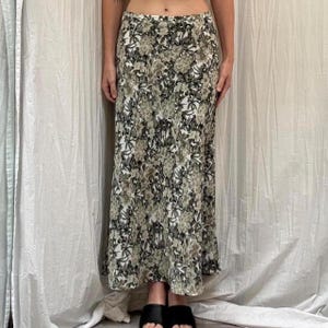 Sage Green and White Floral Maxi Hip Hugger Skirt Vintage 90s Segue Small