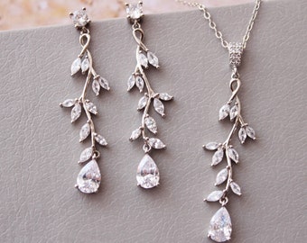 KIRSTY // Silver Bridal Necklace and Earring set Leaf Bridal  Earrings Wedding jewelry Bridesmaid Earrings Crystal Bridal Jewelry set gift