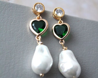 ADA// Gold Green Bridal Earrings Baroque Pearl drop earrings Boho Wedding jewelry Heart Bridal Jewelry Wedding earrings Gold Studs gift