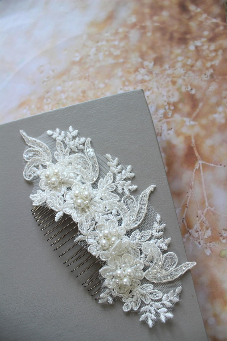 Lace Bridal hair comb Wedding hair comb Bridal headpiece Etsy