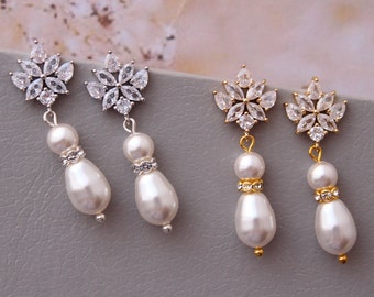 KELLY  // Gold Or Silver Pearl drop Bridal Earrings, Ivory pearl drop Wedding earrings  Wedding jewelry Dangle earrings  Pearl jewelry gift