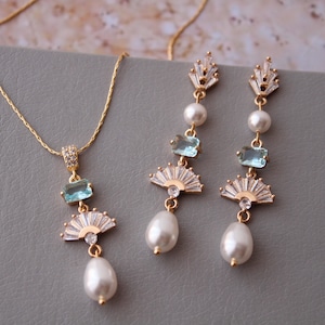 ELIZABETH //Gold Light Blue Pearl drop Bridal Necklace and Earrings  For Bride Vintage Wedding Earrings Fan Wedding Jewelry set gift
