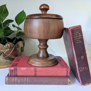 Vintage Walnut Wood Urn / Didware Wood Bowl / Vintage Wood Bowl / Mid Century Wood Bowl