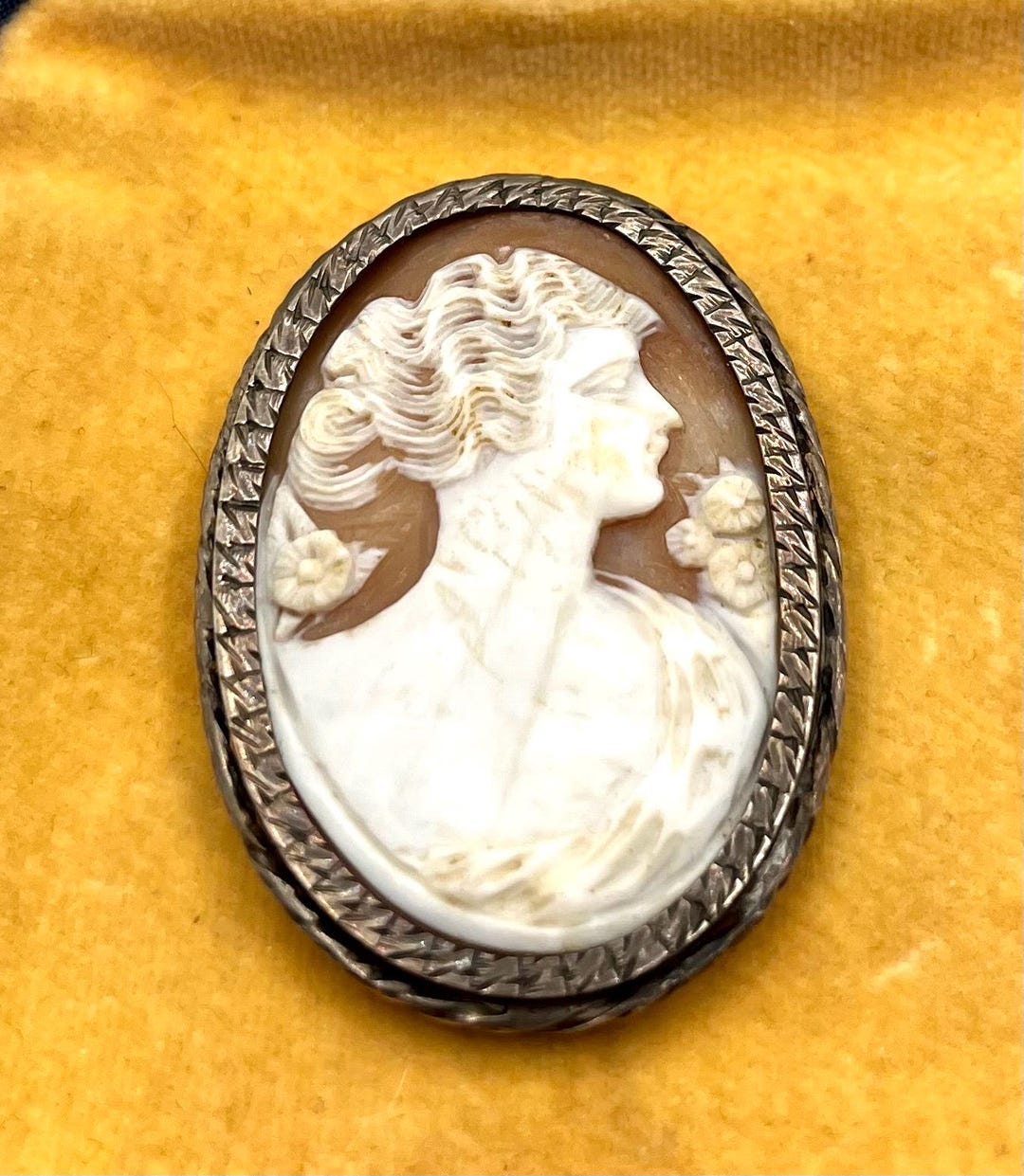Vintage Shell Cameo Brooch Pendant | Mid-century Silver Tone | Dual-use ...
