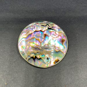Vintage alpaca Mexico ronde abalone schelp broche | Iriserende dweilpin zilverkleurig | Mexicaanse volkskunstsieraden