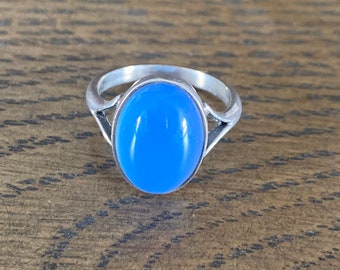 Art Deco Vintage Silver Ring With Vivid Blue Chalcedony, 1930's ring Size P, US Size 7 3/4