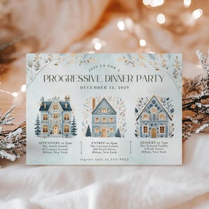 Może przedstawiać: Niebieskie i złote zaproszenie na kolację progresywną 12 grudnia 2029 roku. Zaproszenie zawiera ilustracje trzech domów w zimowym stylu. Tekst brzmi: "Dołącz do nas na kolację progresywną, 12 grudnia 2029 roku".