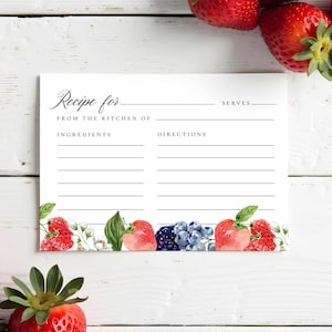 Peut inclure: Une carte de recette blanche avec une bordure noire et un motif floral en bas. La carte porte le texte "Recette pour" en haut, suivi de lignes pour "De la cuisine de", "Ingrédients", "Instructions" et "Servir".