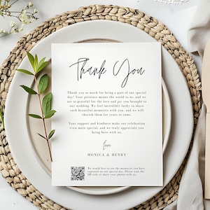 Código QR minimalista para agradecimiento de boda, nota de bienvenida a la recepción, carga de fotos, configuración de lugares, elegante, simple, Canva, 5x7, descarga instantánea