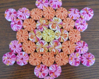 Pink and Orange Star Yoyo Trivet