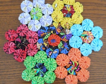 Colorful Flower Cluster Mini Yoyo Trivet