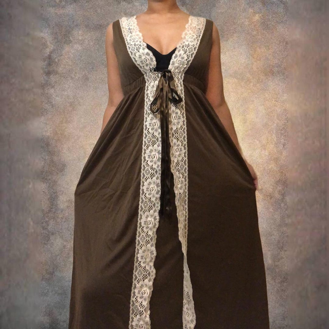 Brown-Colored Alpine Pleated Nightdress