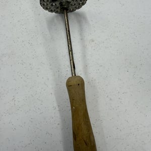 Vintage Potato Masher with Wooden Handle – Rustic Farmhouse Kitchen Tool – Primitive Utensil