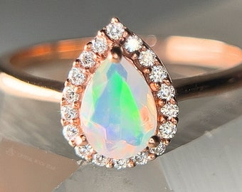 Opal Ring, Rosegold Sterling Silber Halo Einstellung, natürlicher Edelstein Birnenschliff, Oktober Geburtsstein Ring, Versprechensring, Regenbogen Feuer Opal