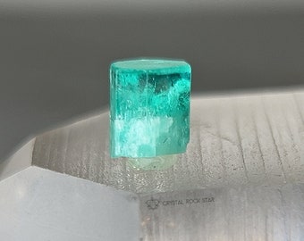 Colombian Emerald Raw Natural Collector Crystal - Small Genuine Untreated Unheated Specimen 6.3mm - May Birthstone Unique Gift Idea 1.5 cts