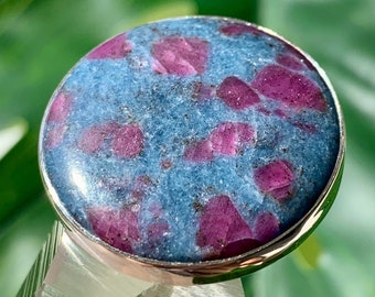 Ruby and Blue Kyanite Round Adjustable Statement Ring in Sterling Silver - UV Glow Festival Jewelry - Fluorescent Pink Chip Cookie Crystal