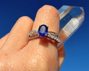 Bague saphir bleu, argent sterling, taille 7 et 8, bague de naissance ovale naturelle de septembre, bague croisée pavée, bague de promesse, cadeau pour maman