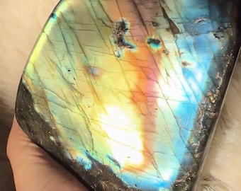 Rainbow Labradorite Large Freeform 4.2 Inch Flashy Crystal Display Decor Worry Stone, Starseed Aura Energy Cleansing Chakra Balancing Gift