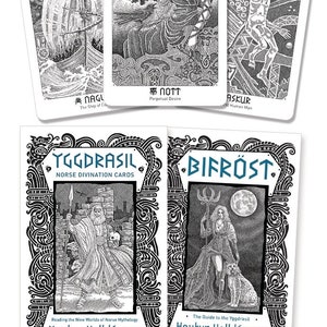 Yggdrasil Norse Divinazione Carte e Guida Set Mazzo di Carte Libro Kit Oracolo Tarocchi Magia Magia Pagana Wicca Wiccan Stregoneria Artigianato Stregoneria