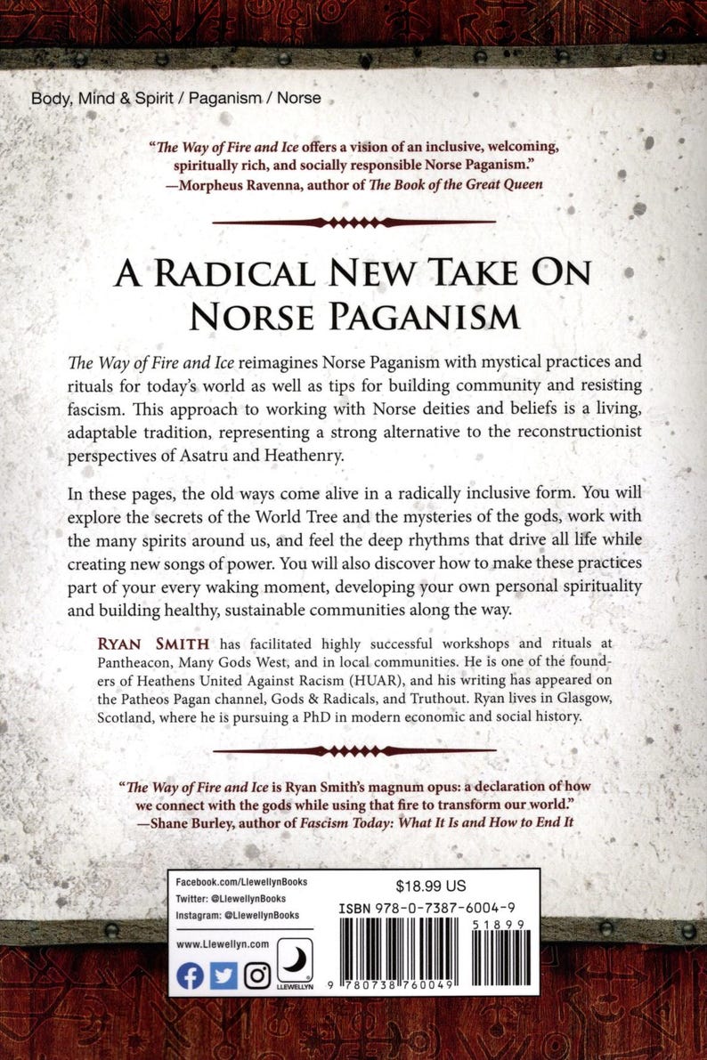 K&ouml;nnte beinhalten: Buchumschlag mit einem rot-wei&szlig;-schwarzen Design. Der Titel lautet "A Radical New Take on Norse Paganism." Der Untertitel lautet "The Way of Fire and Ice." Der Autor ist Ryan Smith. Das Buchcover enth&auml;lt auch ein Zitat von Shane Burley, Autor von "Fascism Today: What It Is and How to End It."