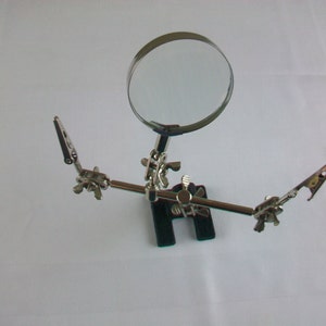 Third Hand Solder Stand Magnifier With Clips 4x Magnification Helping Hands