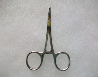 Hemostats 3.5” Curved Stainless Steel Serrated Ends